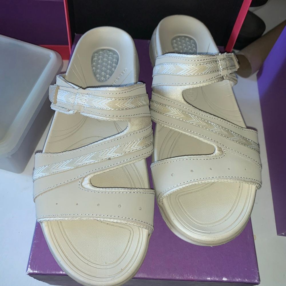 Women's Dr. Scholl's Beige Gel Cushion Sandals Size 9.5